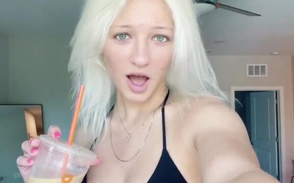 Kaylahvoid!! Hot sexy bikini