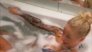 Ebanie Bridges Hot nude show on bathtub-hot video onlyfans leak