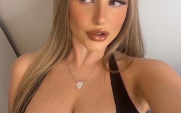 chloexwalker Onlyfans leaks – nude show big tits so lewd !!!